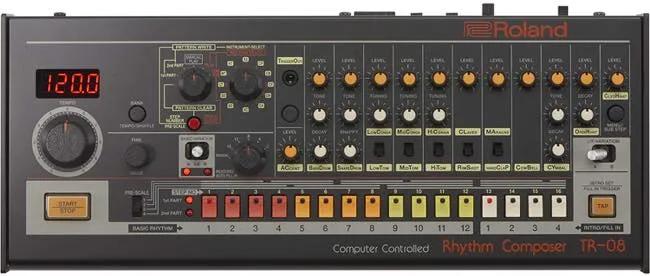 TR-08 Rhythm Composer / Roland